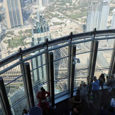 Burj Khalifa : level 124 - 452 m