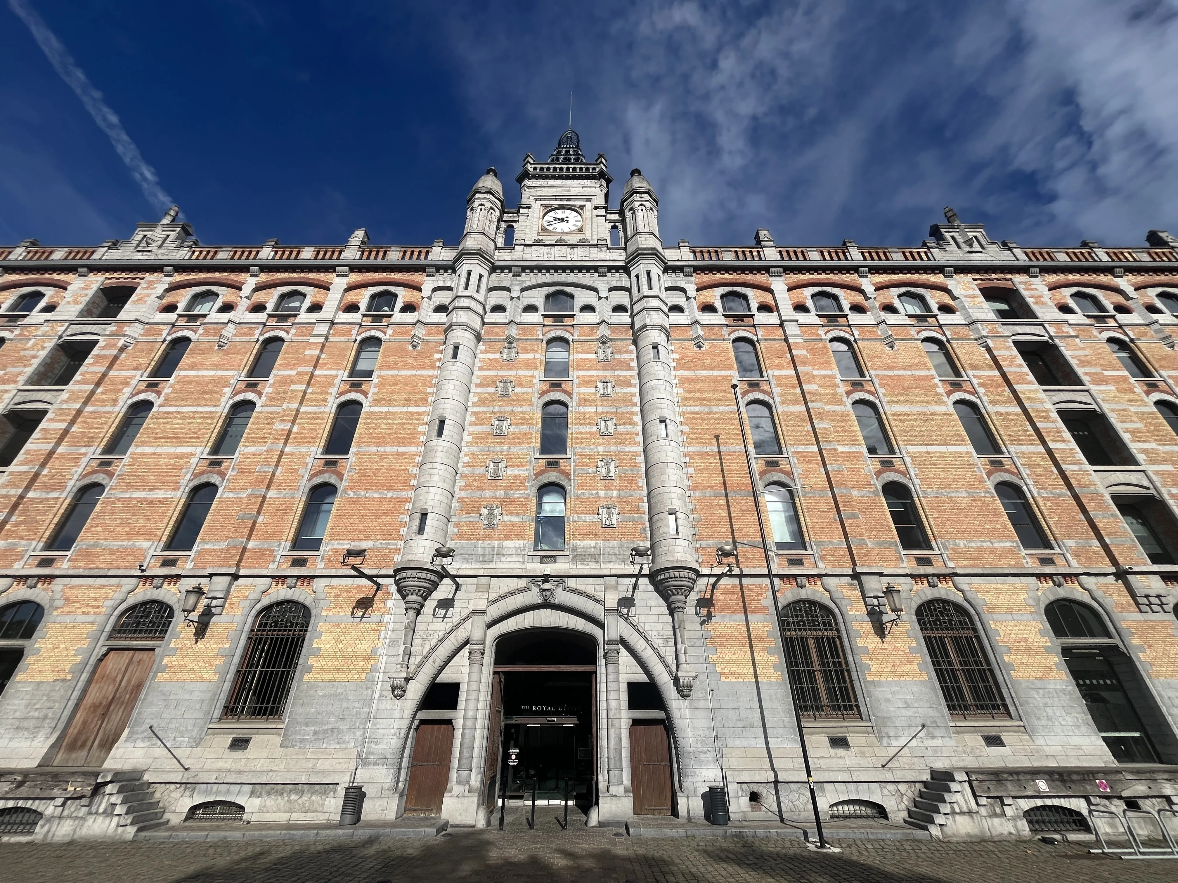 Entrepôt Royal